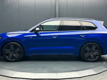 VW Touareg eHybrid 340 kW 4Mot. R-Line 21Zoll DynAu