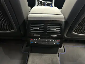VW Touareg eHybrid 340 kW 4Mot. R-Line 21Zoll DynAu