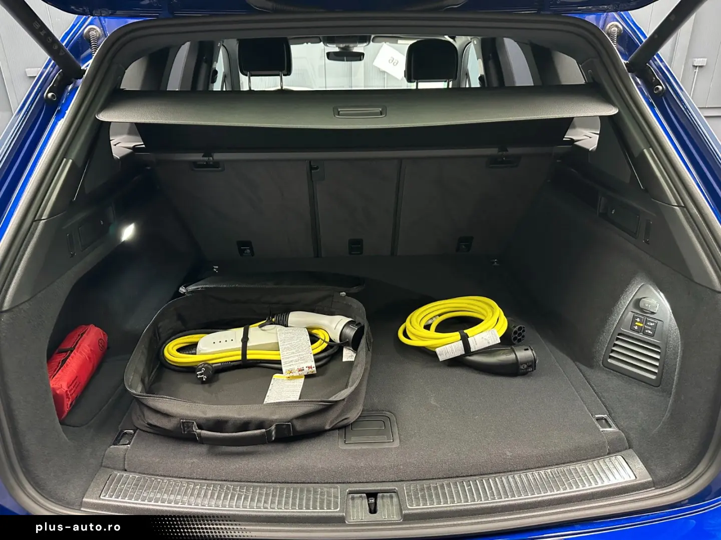 VW Touareg eHybrid 340 kW 4Mot. R-Line 21Zoll DynAu
