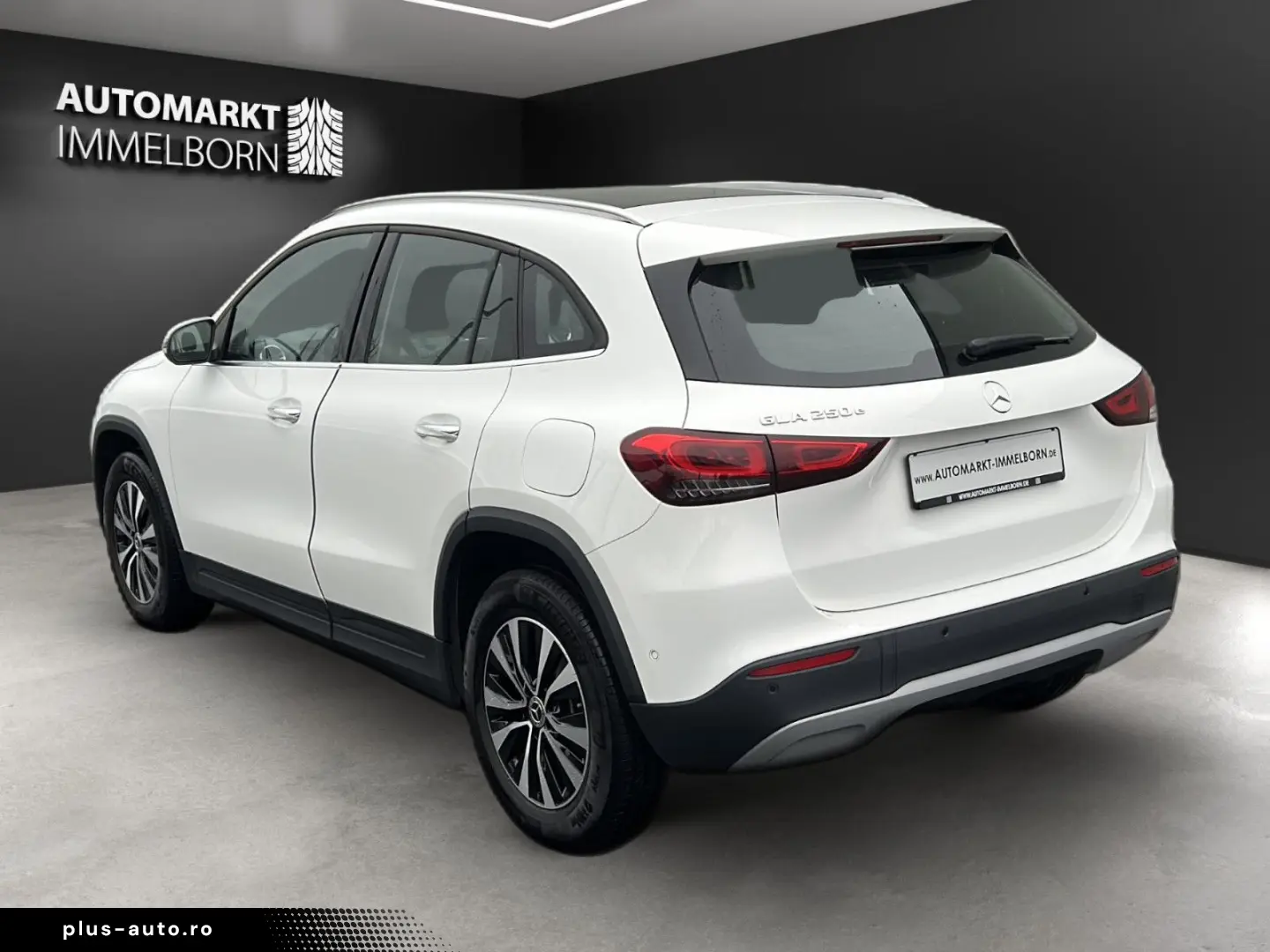 MERCEDES-BENZ GLA 250 e hybdrid