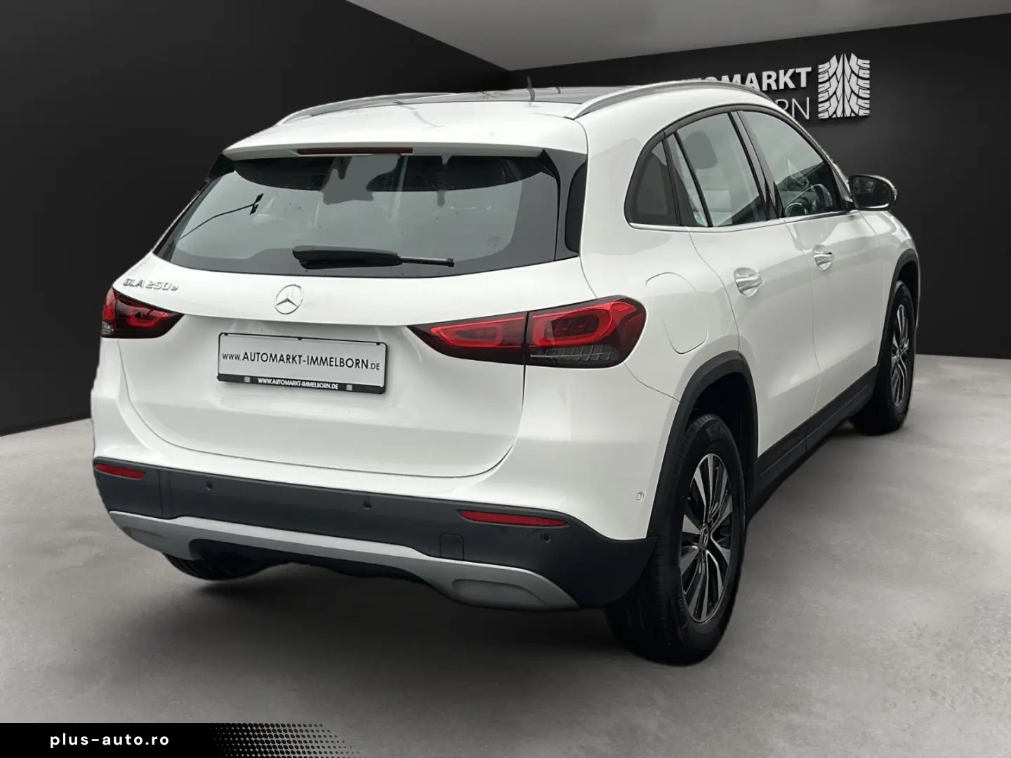 MERCEDES-BENZ GLA 250 e hybdrid