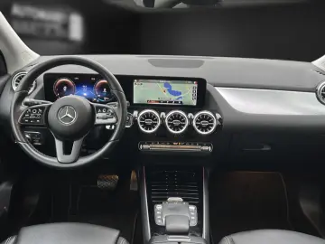 MERCEDES-BENZ GLA 250 e hybdrid