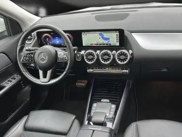 MERCEDES-BENZ GLA 250 e hybdrid