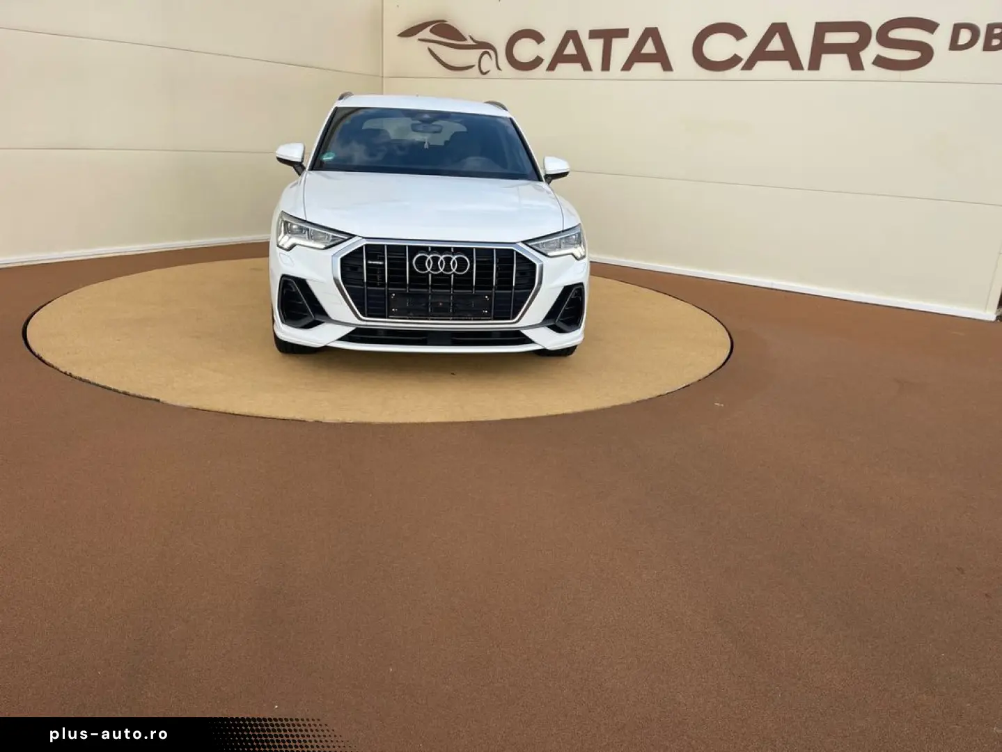 Audi Q3 40TFSI  190CP  Quattro  LED  Cockpit  B&O  Keyless