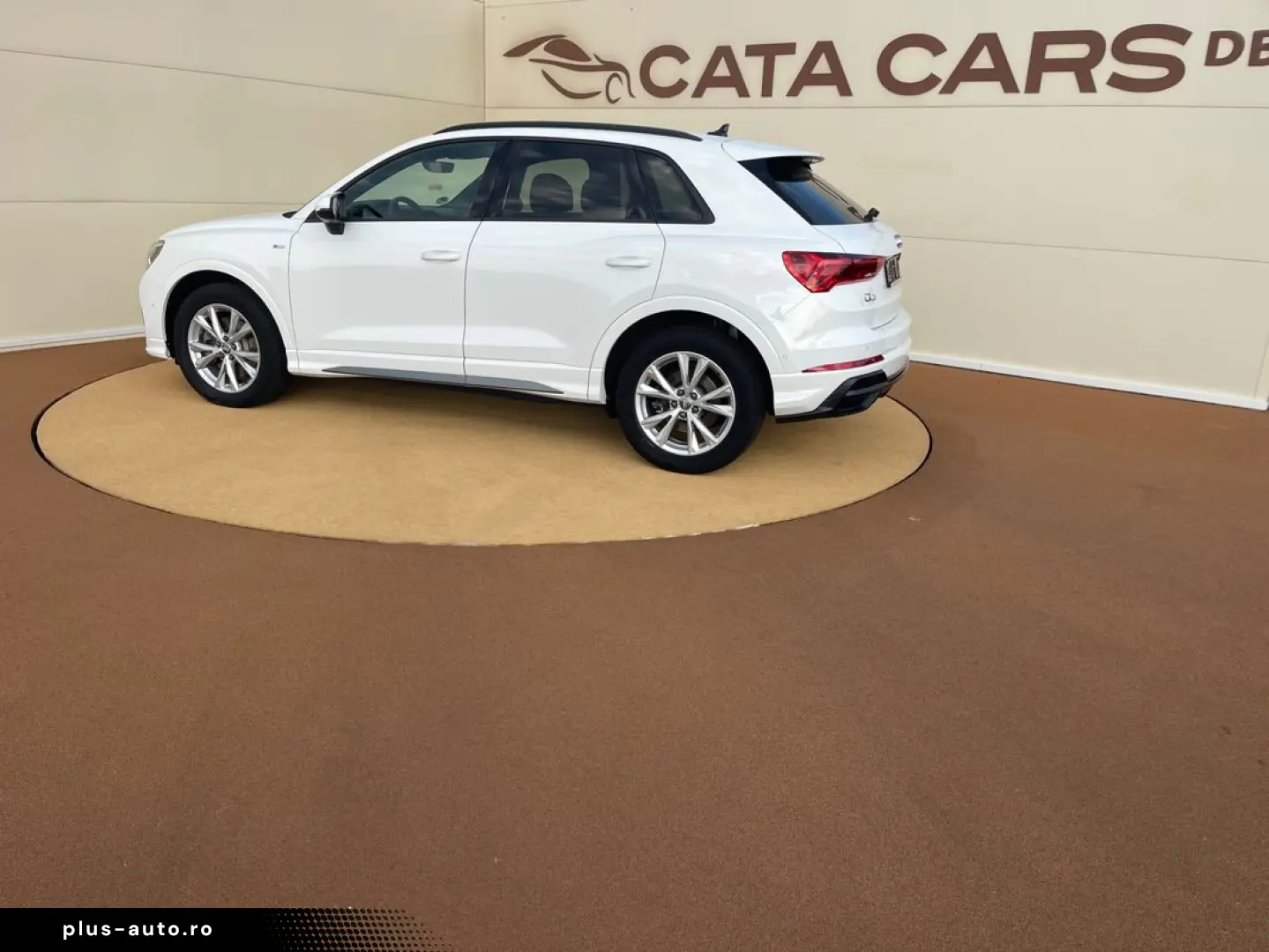 Audi Q3 40TFSI  190CP  Quattro  LED  Cockpit  B&O  Keyless