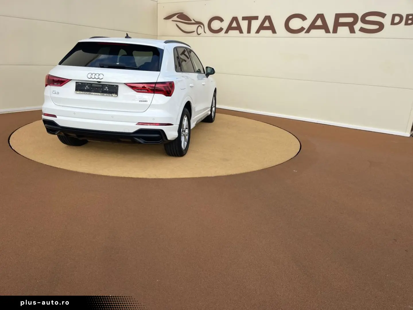 Audi Q3 40TFSI  190CP  Quattro  LED  Cockpit  B&O  Keyless