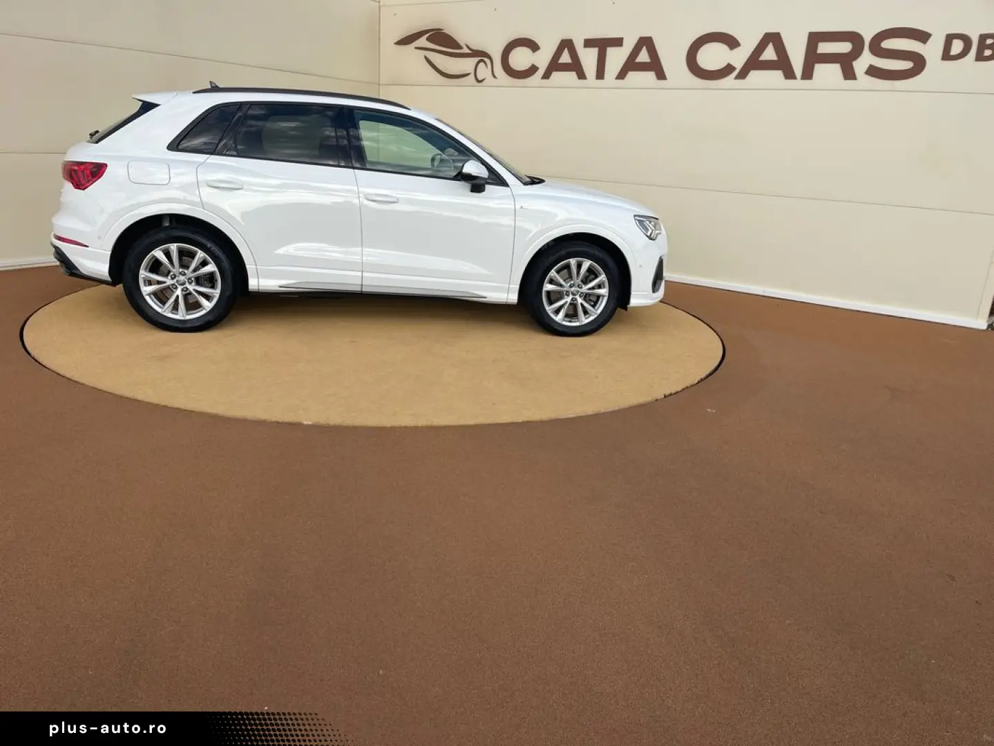 Audi Q3 40TFSI  190CP  Quattro  LED  Cockpit  B&O  Keyless