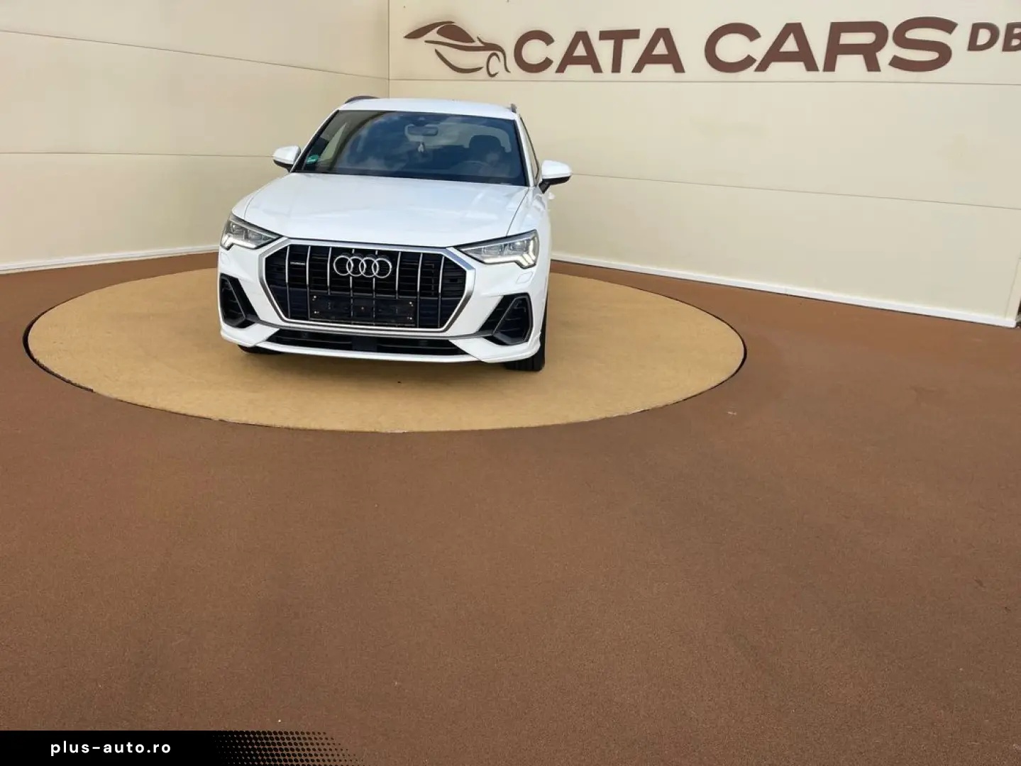 Audi Q3 40TFSI  190CP  Quattro  LED  Cockpit  B&O  Keyless