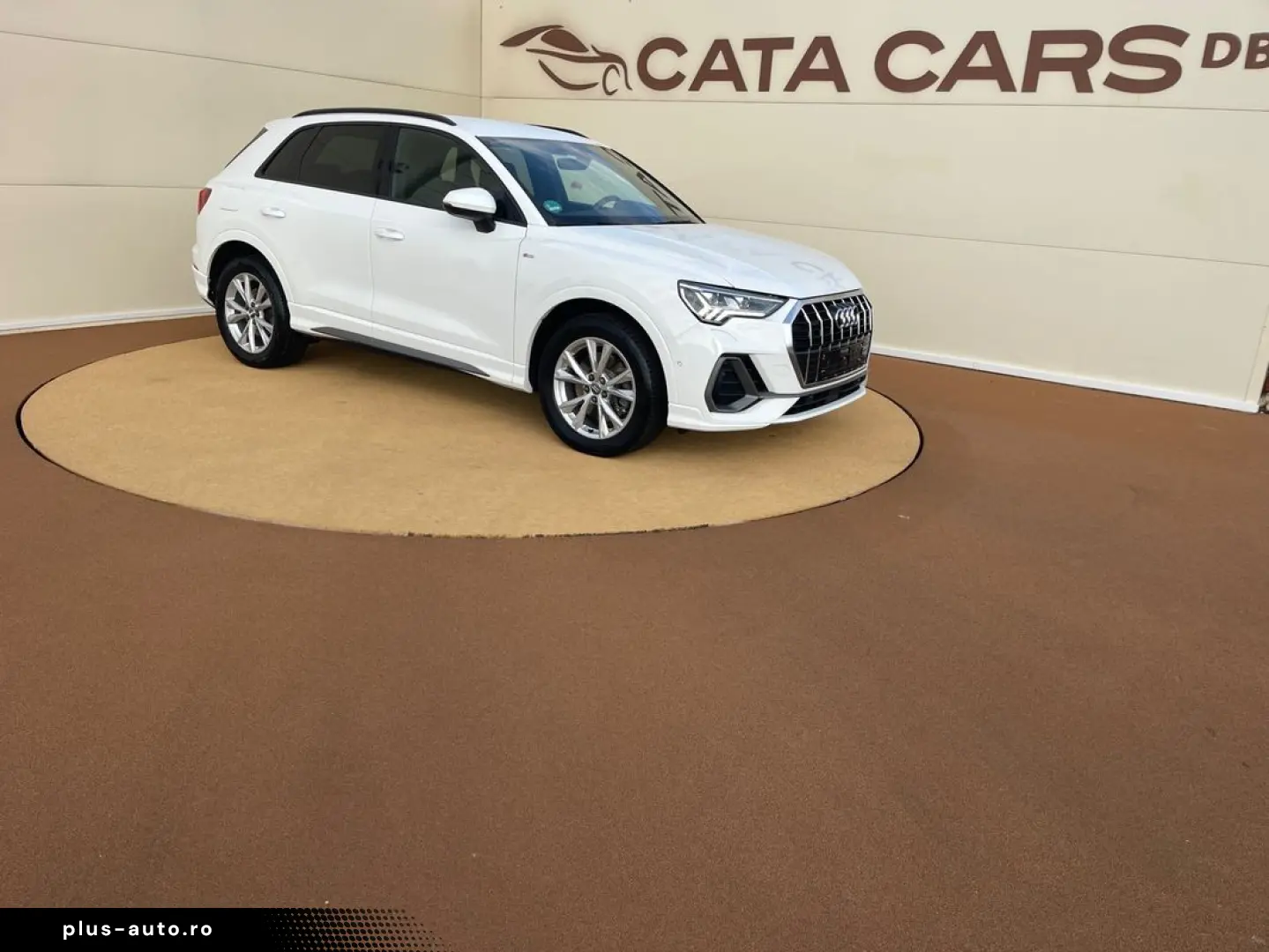 Audi Q3 40TFSI  190CP  Quattro  LED  Cockpit  B&O  Keyless