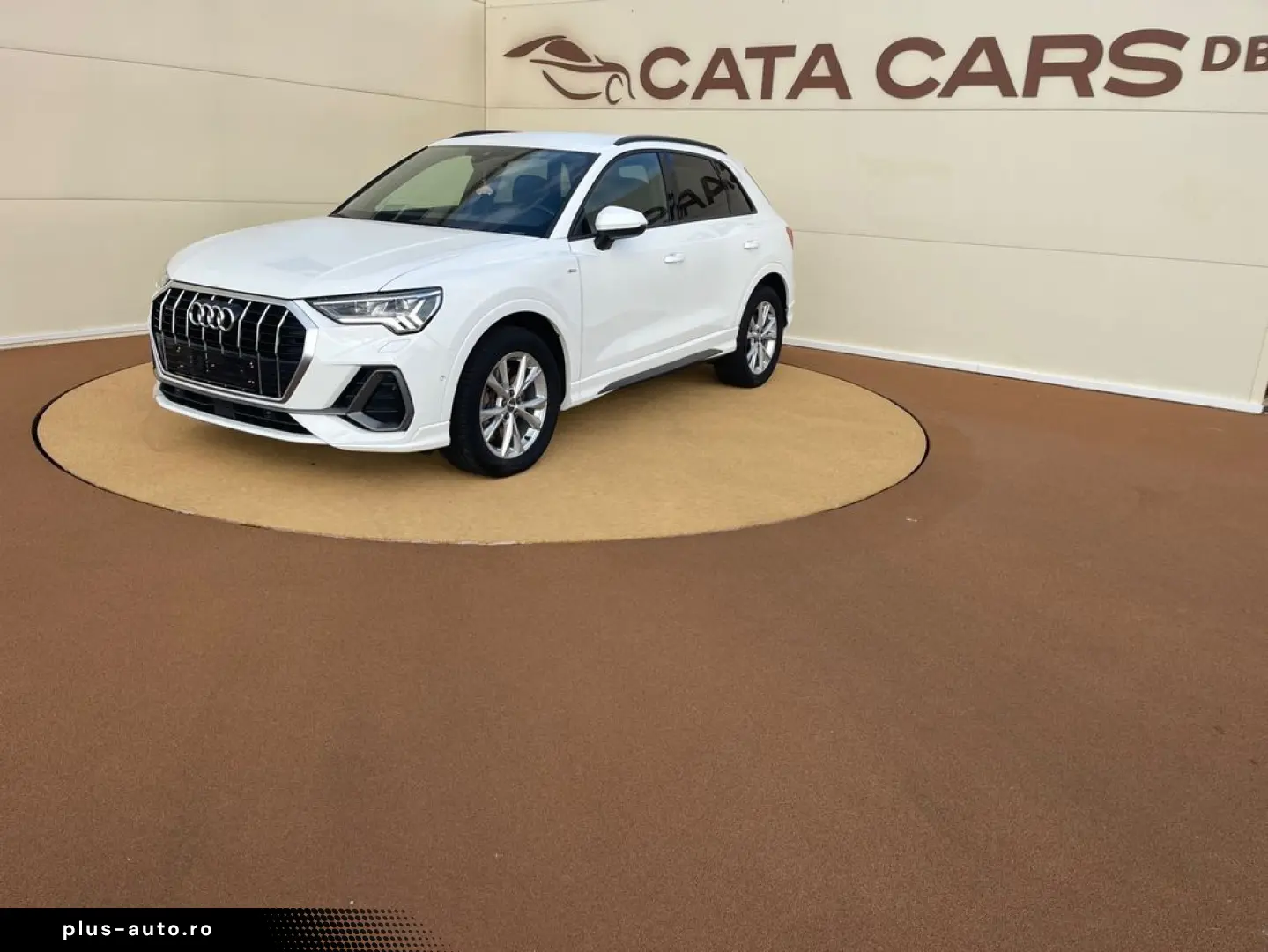 Audi Q3 40TFSI  190CP  Quattro  LED  Cockpit  B&O  Keyless