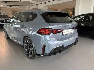 BMW 120i M Sport Head-Up