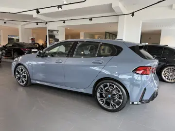 BMW 120i M Sport Head-Up