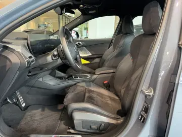 BMW 120i M Sport Head-Up