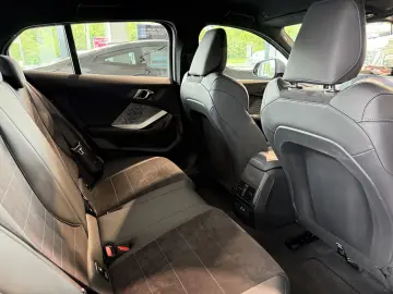 BMW 120i M Sport Head-Up