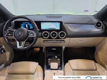 MERCEDES-BENZ GLA 250 e