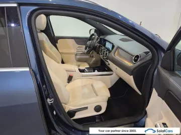 MERCEDES-BENZ GLA 250 e