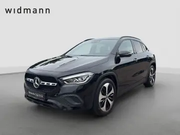 MERCEDES-BENZ GLA 180