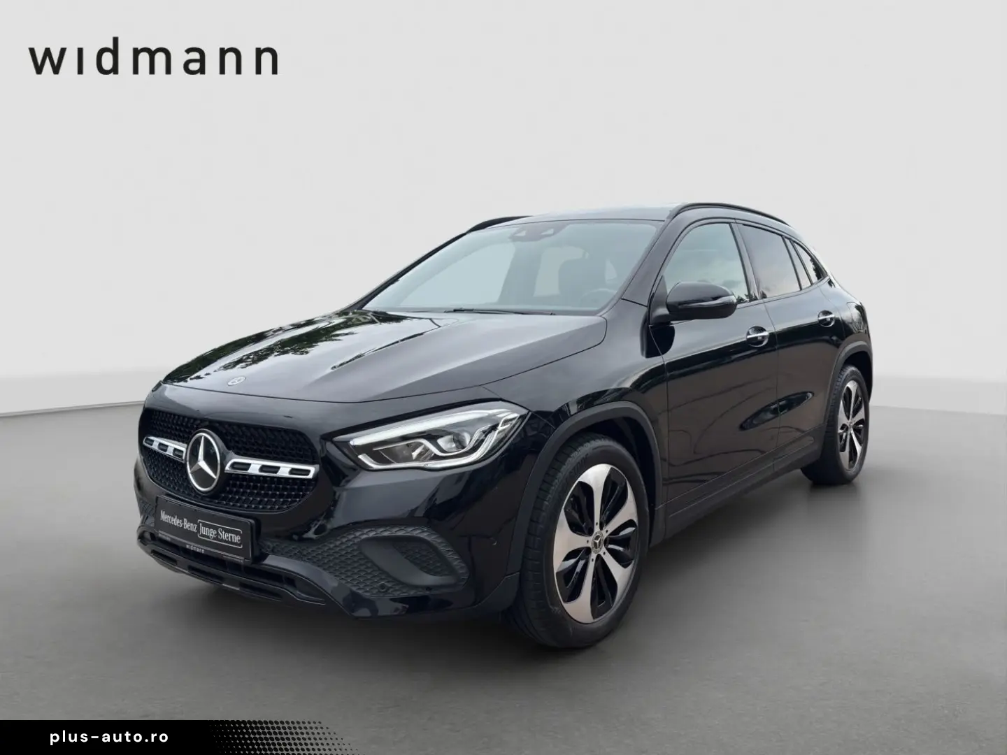 MERCEDES-BENZ GLA 180
