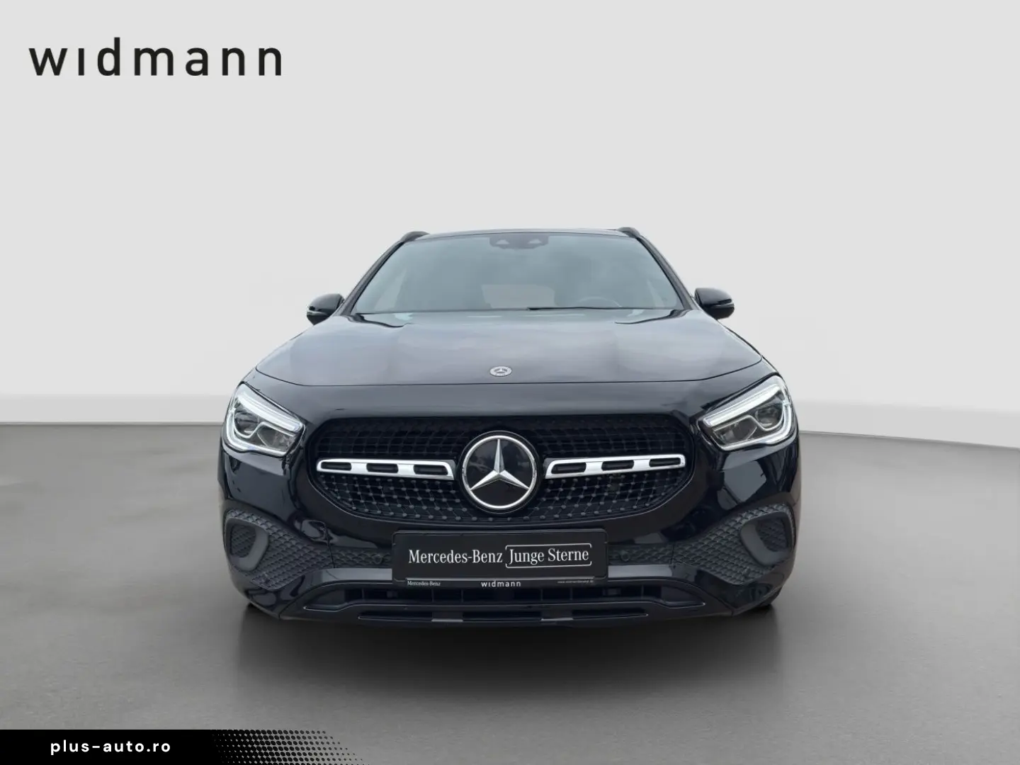 MERCEDES-BENZ GLA 180