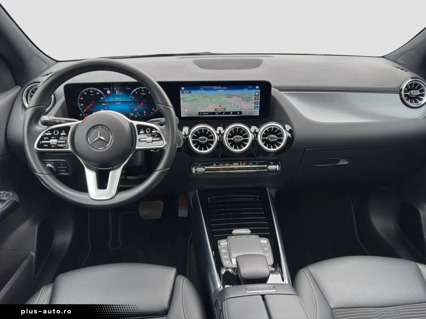 MERCEDES-BENZ GLA 180
