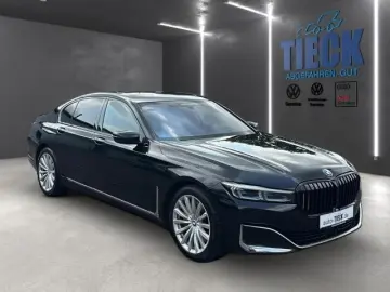 BMW 740 d xDrive Leder Navi HUD StHz Klima Laserlich