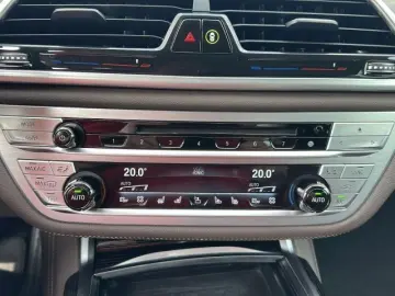 BMW 740 d xDrive Leder Navi HUD StHz Klima Laserlich