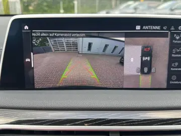 BMW 740 d xDrive Leder Navi HUD StHz Klima Laserlich