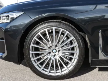 BMW 730 d xDrive LCI  360 ACC Nappa HUD Massage 20