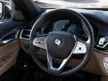 BMW 730 d xDrive LCI  360 ACC Nappa HUD Massage 20