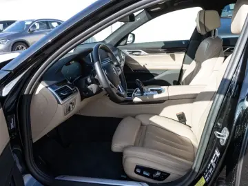 BMW 730 d xDrive LCI  360 ACC Nappa HUD Massage 20