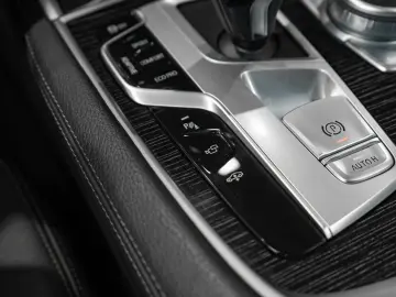 BMW 730 7 730 d xDrive M Sport GestureCtrl LED PAP