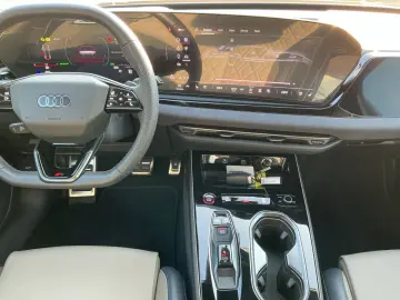 AUDI A6 Avant TFSI 270kW QU S-LINE MATRIX B&O HuD AIR