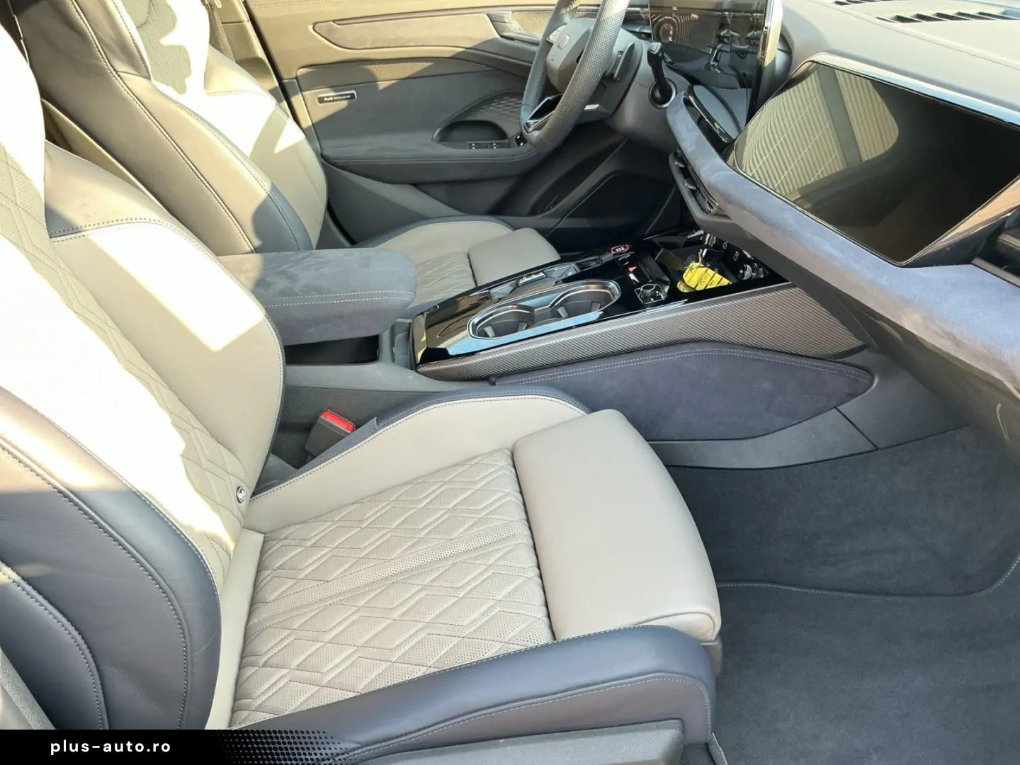 AUDI A6 Avant TFSI 270kW QU S-LINE MATRIX B&O HuD AIR