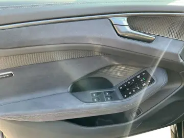 AUDI A6 Avant TFSI 270kW QU S-LINE MATRIX B&O HuD AIR