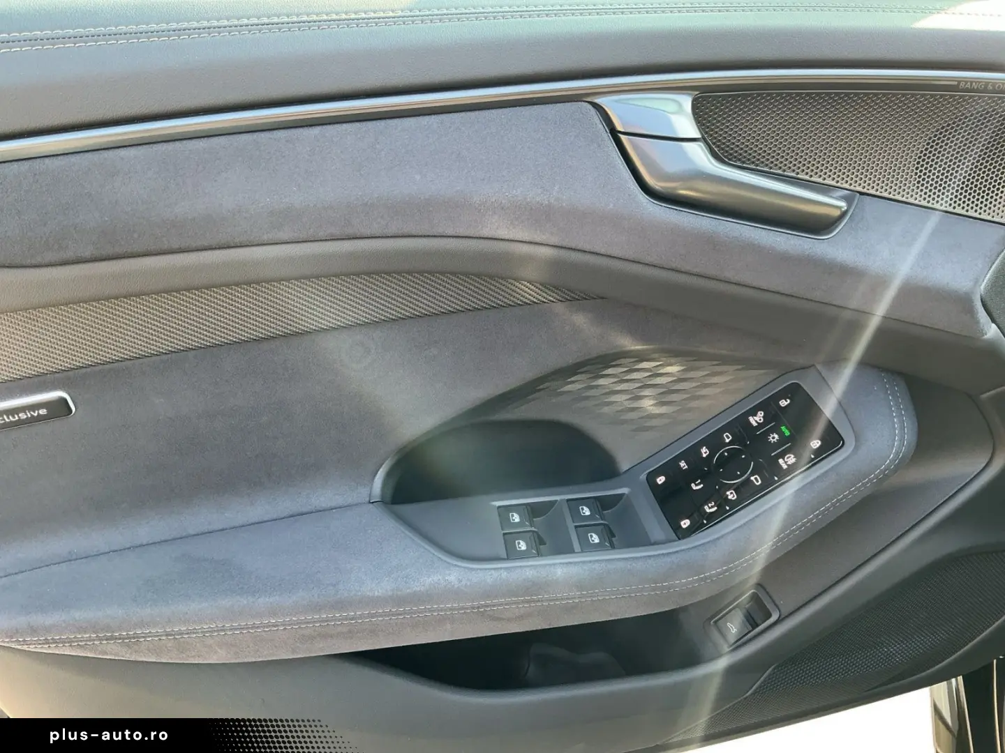 AUDI A6 Avant TFSI 270kW QU S-LINE MATRIX B&O HuD AIR