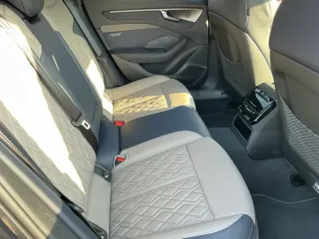 AUDI A6 Avant TFSI 270kW QU S-LINE MATRIX B&O HuD AIR