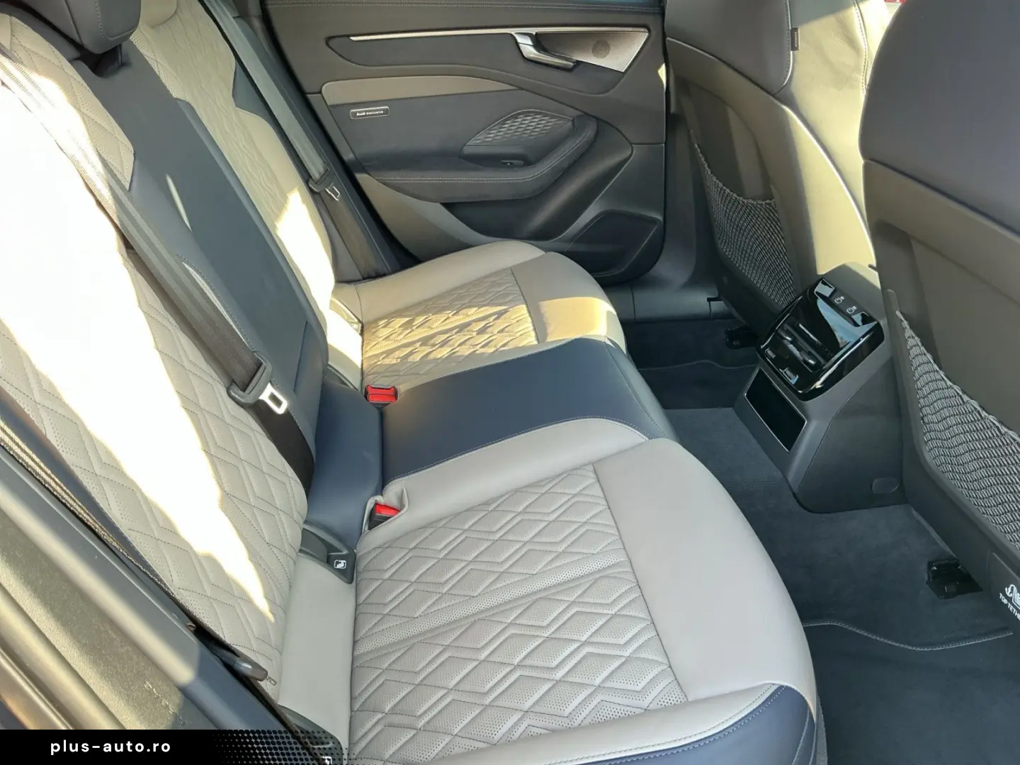 AUDI A6 Avant TFSI 270kW QU S-LINE MATRIX B&O HuD AIR