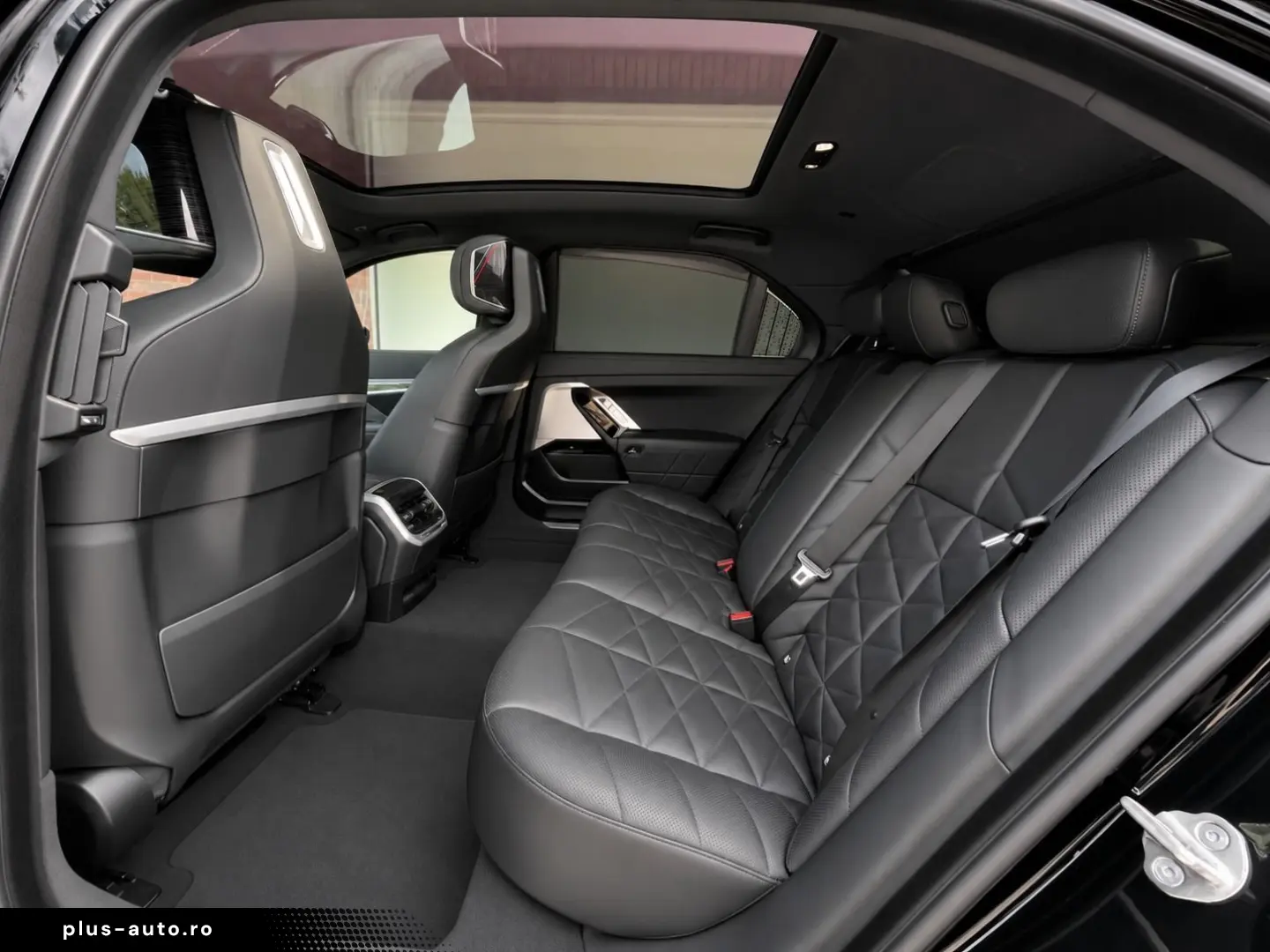 BMW 740 xDrive M-Paket Pano B&W SoftClose