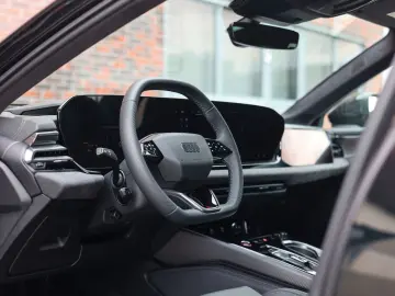 AUDI A6 Avant e-hybrid quattro   ABT - Pano - AHK