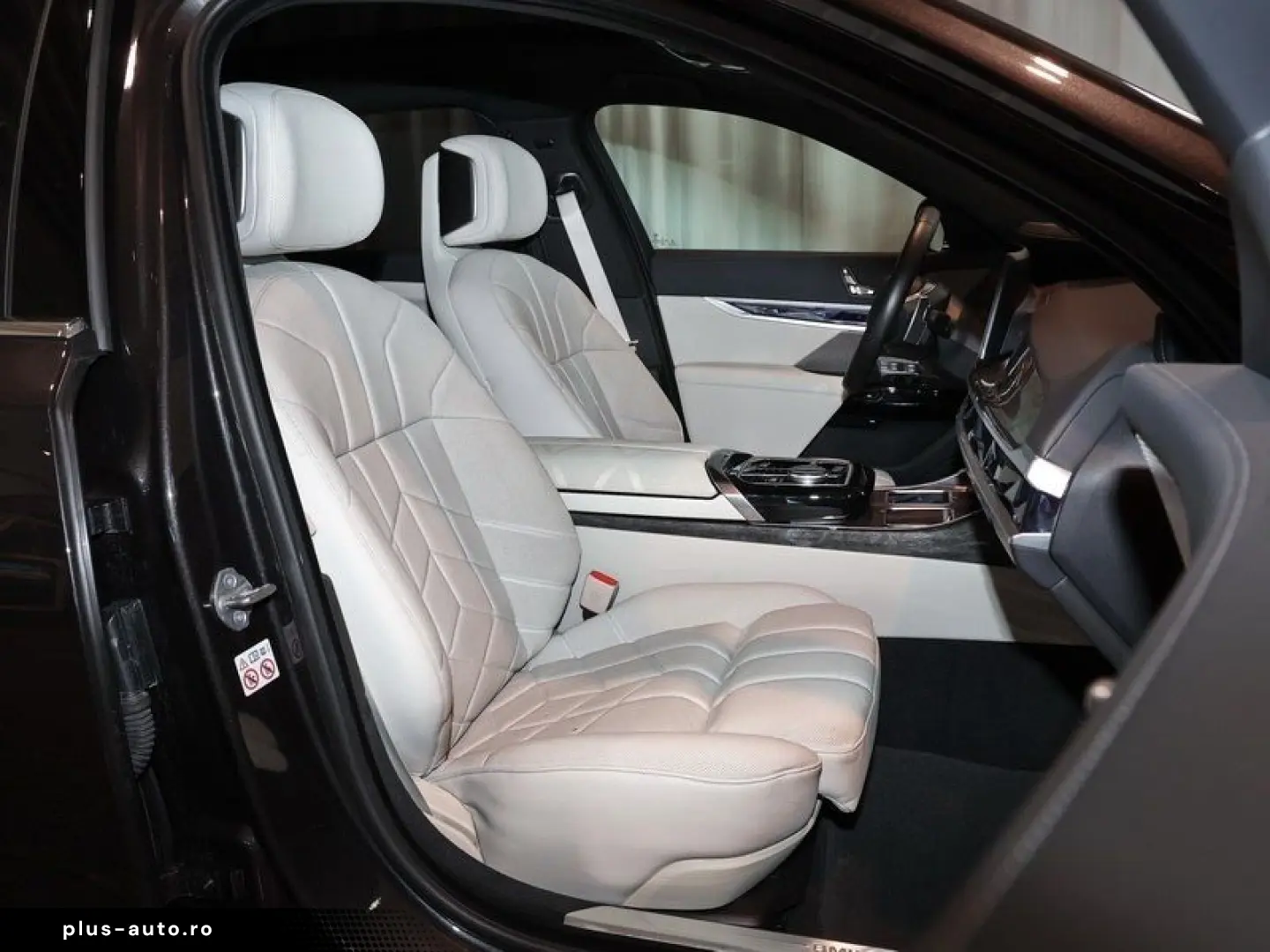 BMW 740d xDrive Design Pure Excellence DrivAssProf 3