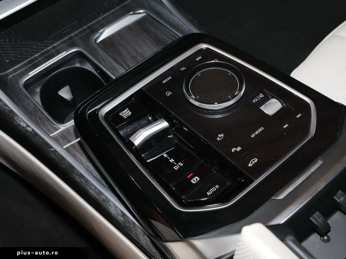 BMW 740d xDrive Design Pure Excellence DrivAssProf 3