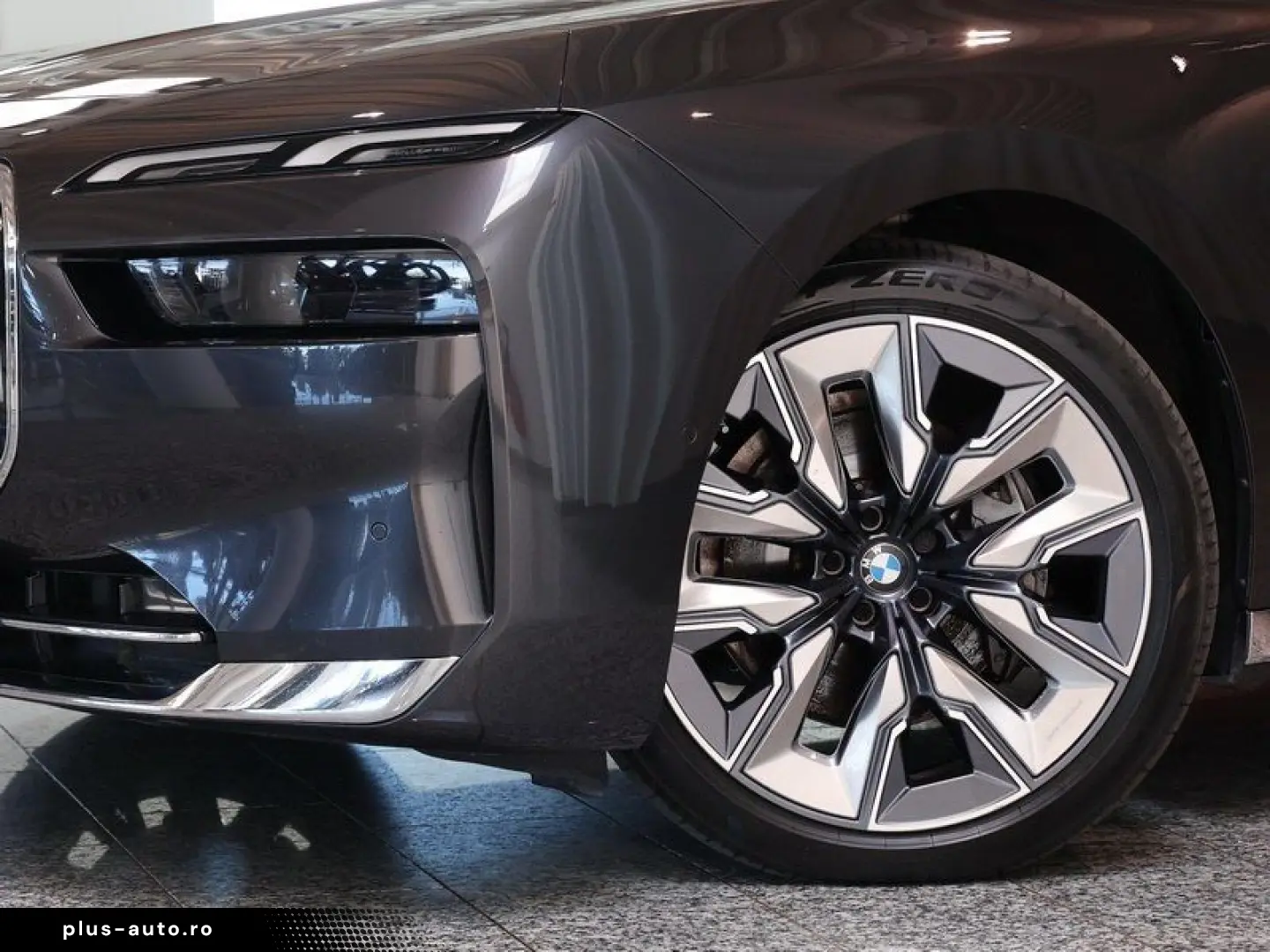 BMW 740d xDrive Design Pure Excellence DrivAssProf 3
