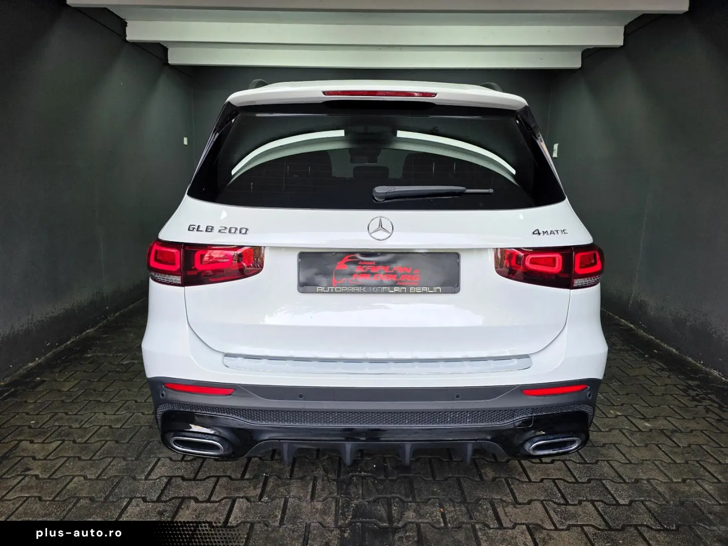 MERCEDES-BENZ GLB 200 4MATIC  AMG LINE  PANO  DISTRO&hellip;