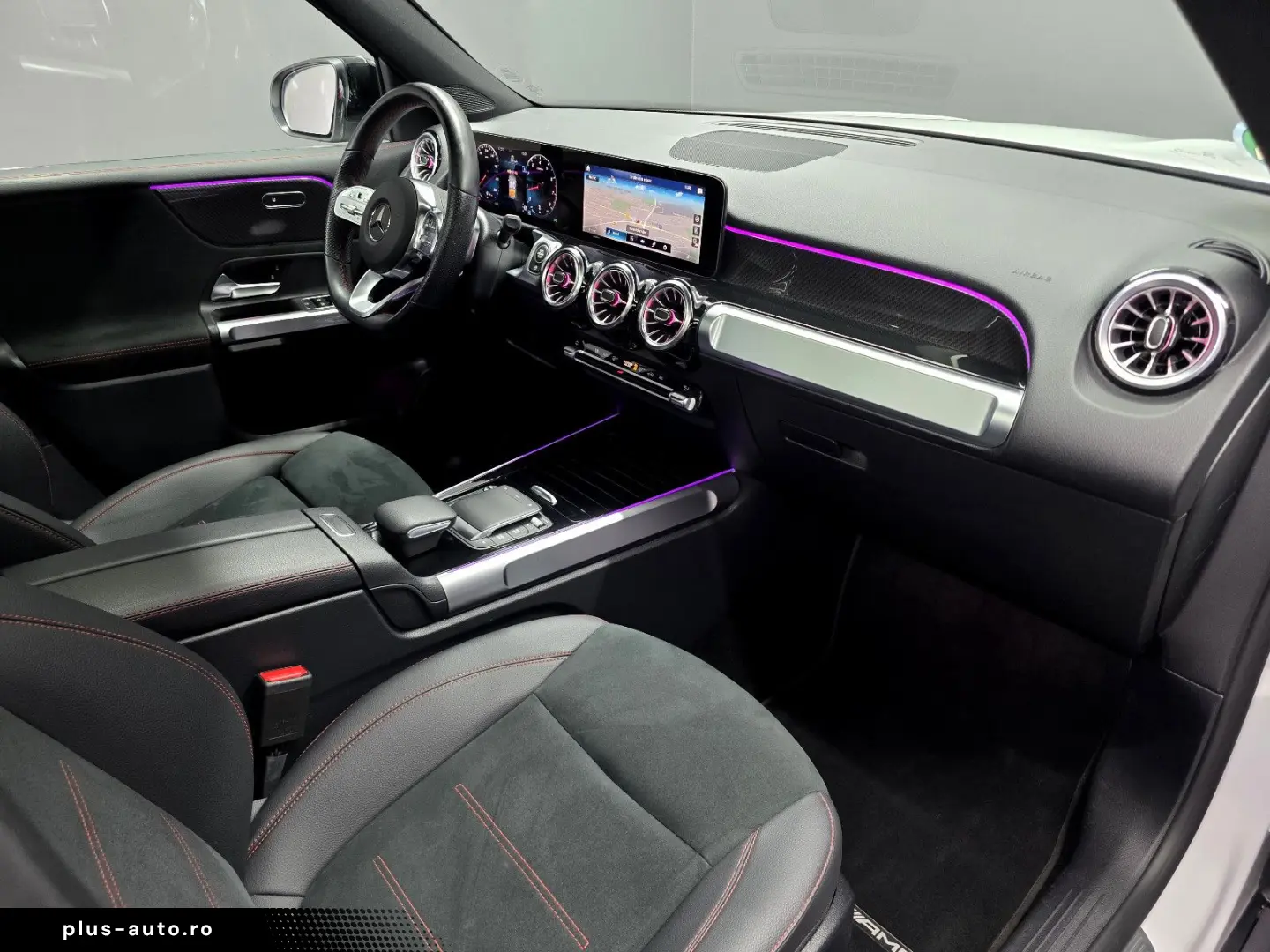 MERCEDES-BENZ GLB 200 4MATIC  AMG LINE  PANO  DISTRO&hellip;