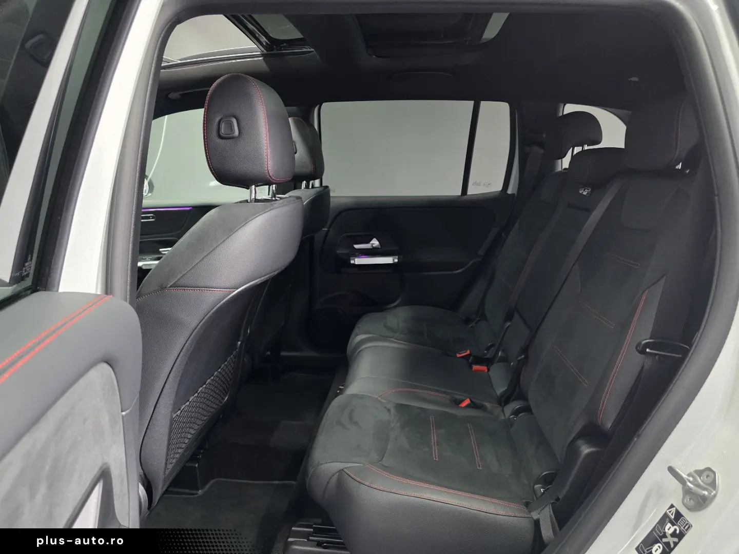 MERCEDES-BENZ GLB 200 4MATIC  AMG LINE  PANO  DISTRO&hellip;
