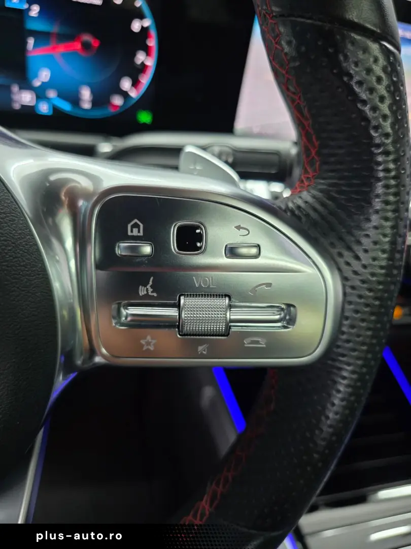 MERCEDES-BENZ GLB 200 4MATIC  AMG LINE  PANO  DISTRO&hellip;