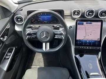Mercedes-Benz C 300 e AMG Premium 18  D-Light 360