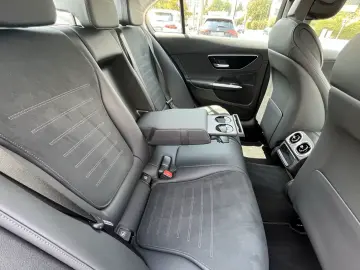 Mercedes-Benz C 300 e AMG Premium 18  D-Light 360