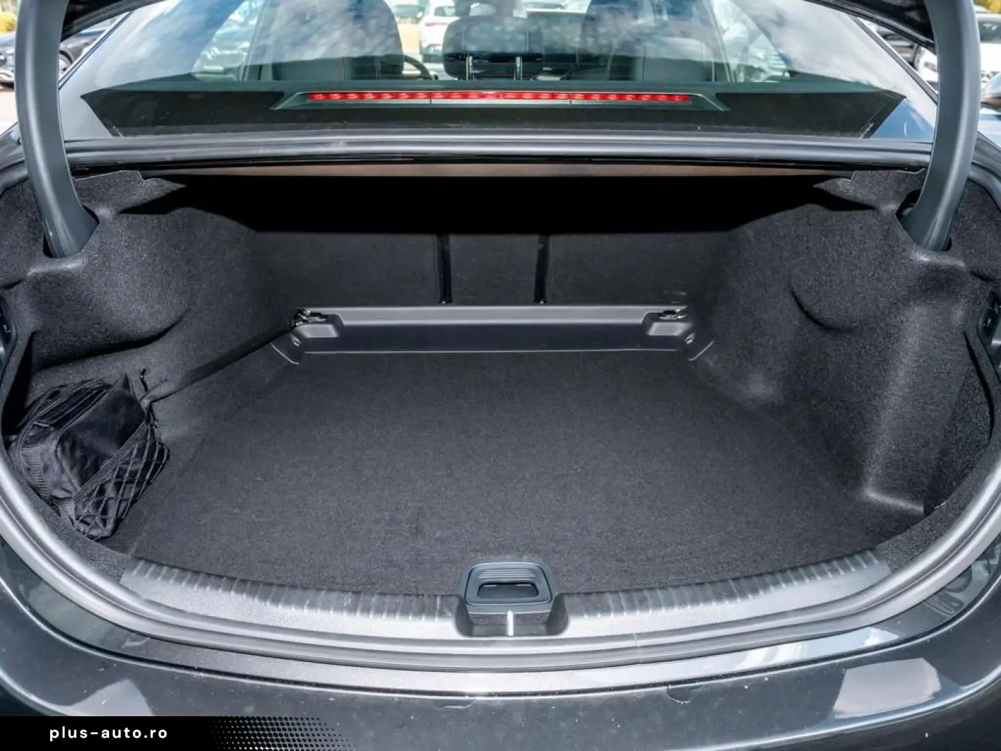 MERCEDES-BENZ C 300 AMG AHK MBUX LED SHZ KEYLESS-GO