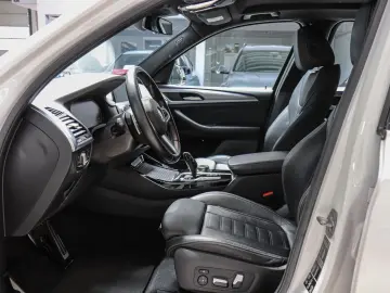 BMW X3 xDrive 30i    M SPORT KAMERA